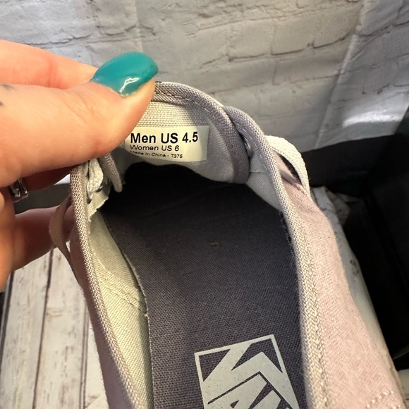 Authentic Vans in Pewter Gray. NWOT. Size 4.5M/6W. - Picture 4 of 4